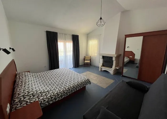 빌라 Family House Freeдом