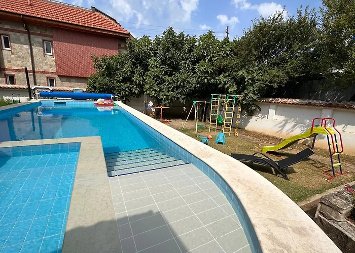 Family House Freeдом 빌라 *