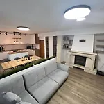 וילה Family House Freeдом *