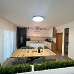 וילה Family House Freeдом *