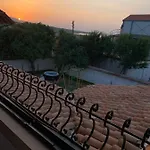 Family House Freeдом וילה *