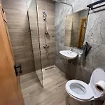Family House Freeдом וילה סינמורץ