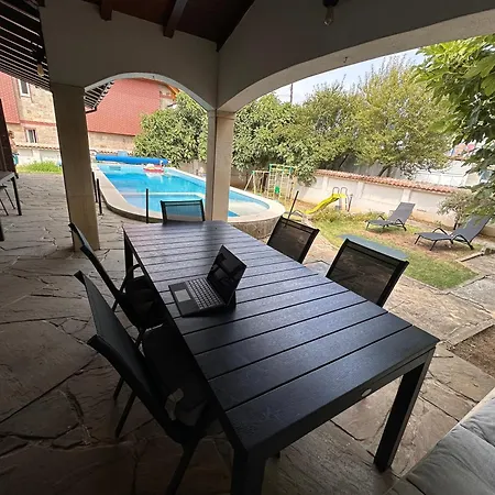 Family House Freeдом Вилла Синеморец