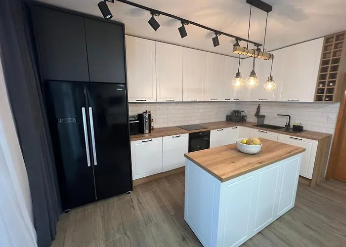 Family House Freeдом וילה