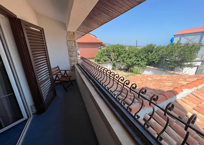 Family House Freeдом וילה *